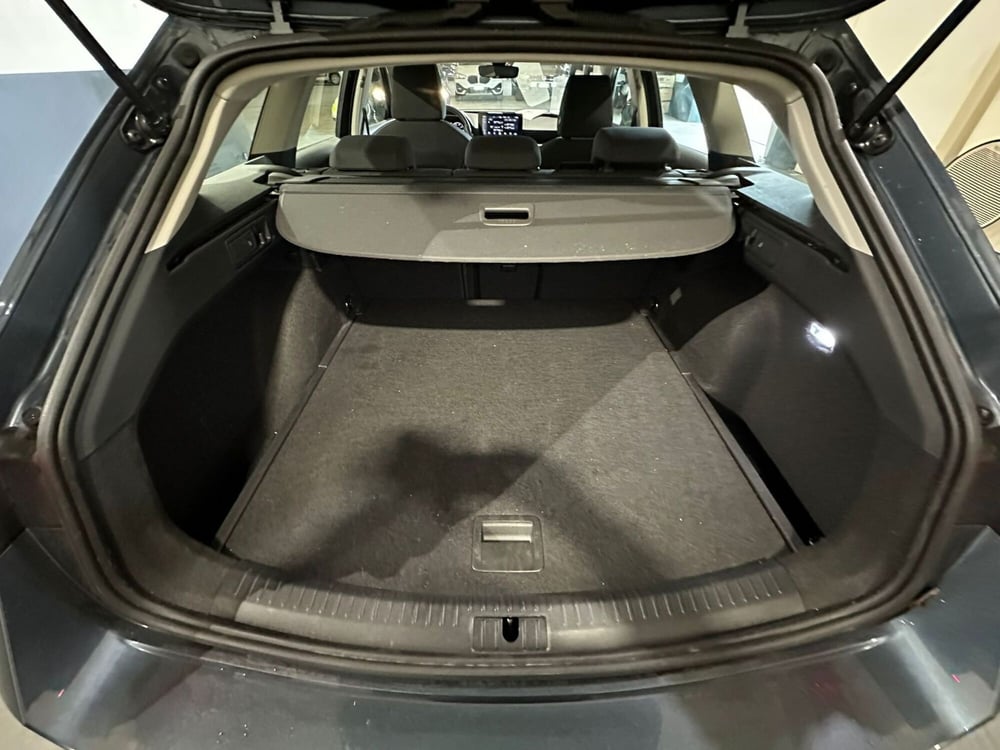 SEAT Leon ST usata a Milano (9)