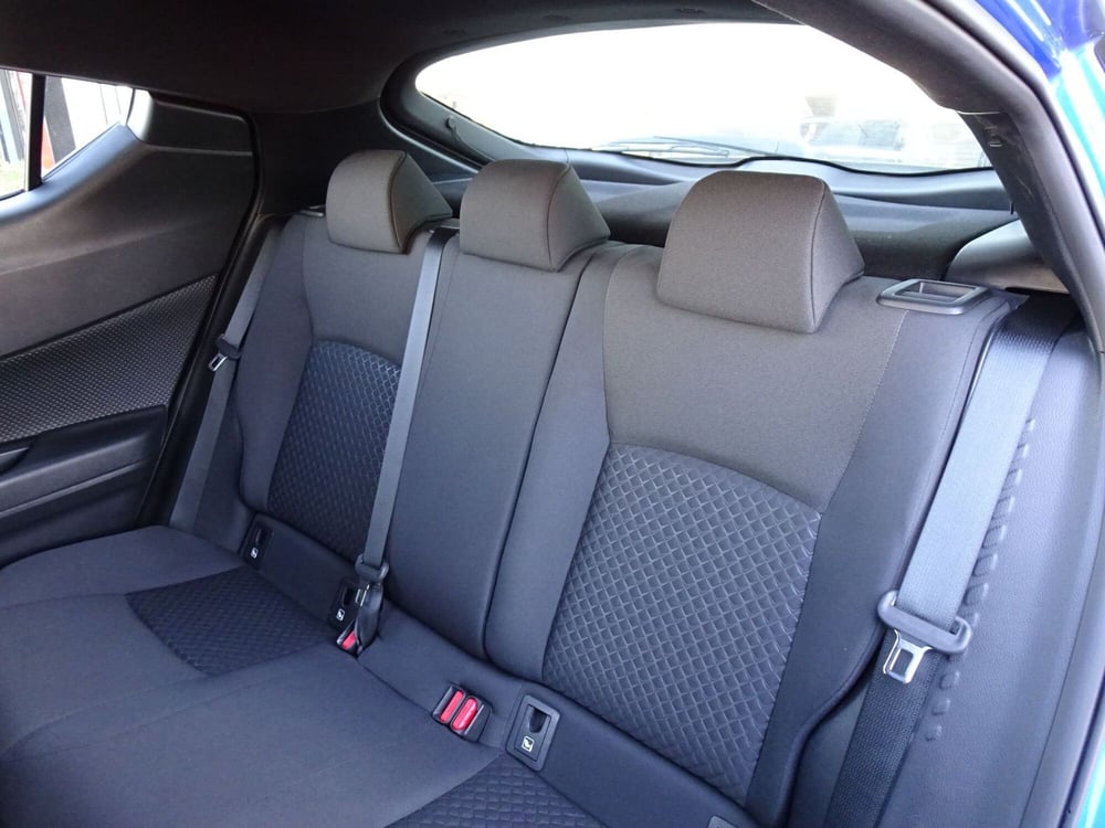 Toyota Toyota C-HR usata a Treviso (12)