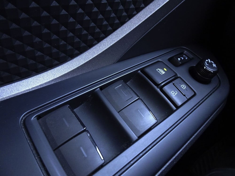 Toyota Toyota C-HR usata a Treviso (17)