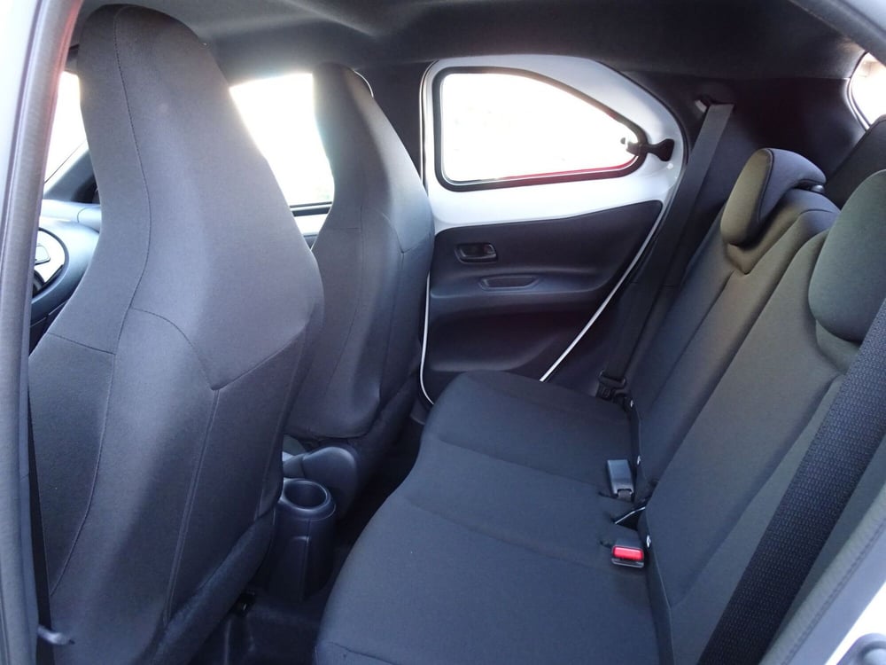Toyota Aygo X nuova a Treviso (10)