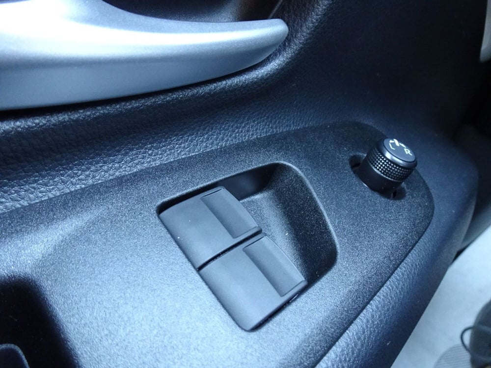 Toyota Aygo X nuova a Treviso (13)