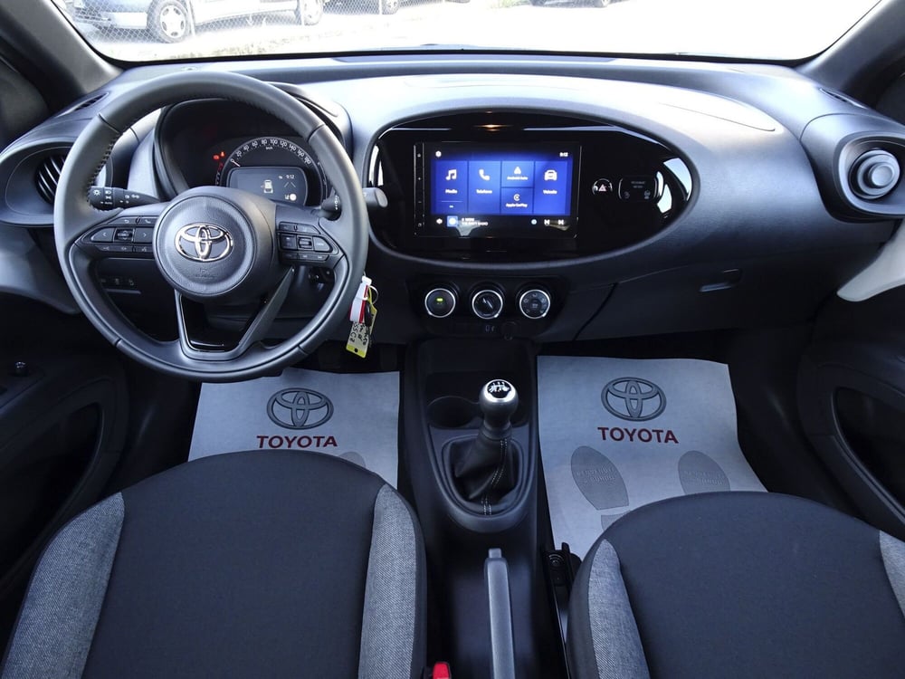 Toyota Aygo X nuova a Treviso (12)