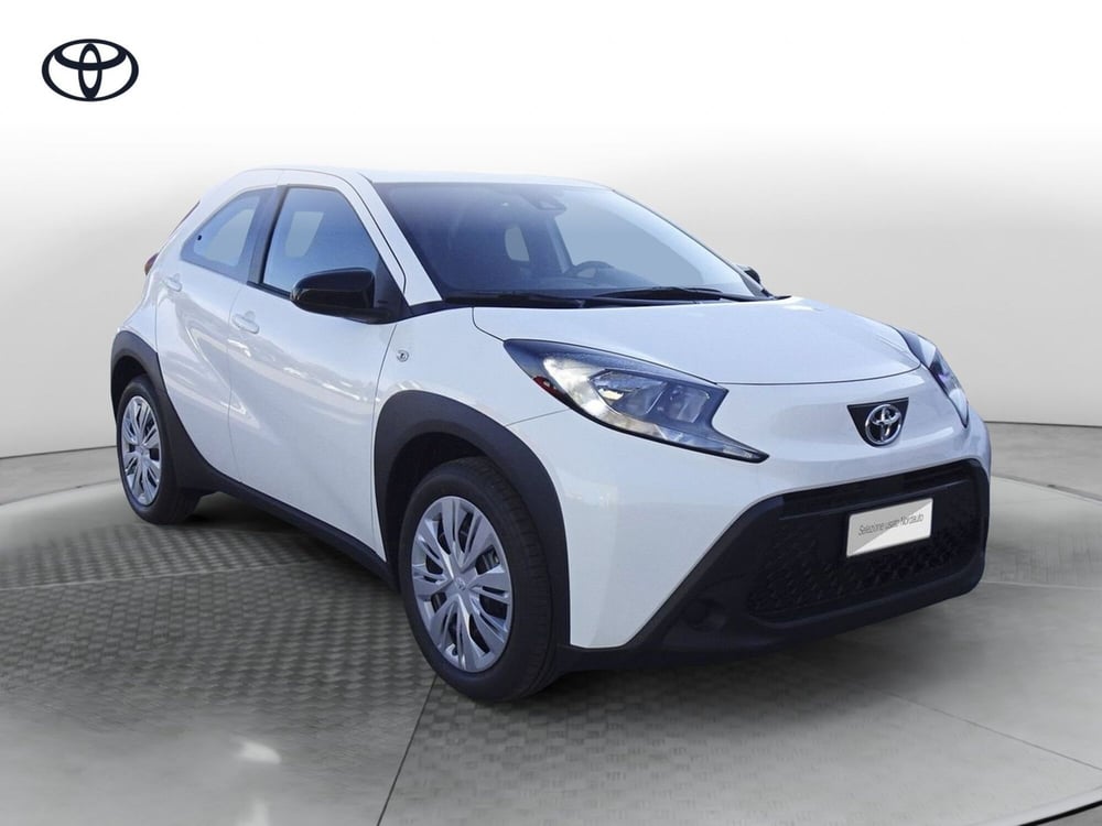 Toyota Aygo X nuova a Treviso (3)