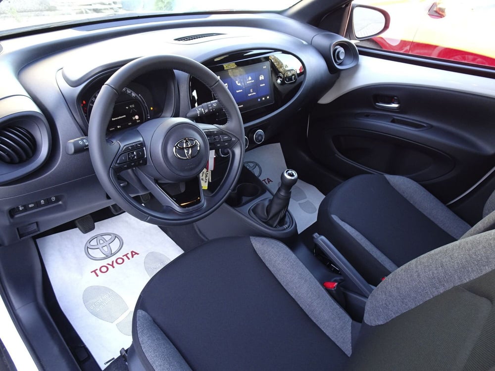 Toyota Aygo X nuova a Treviso (8)