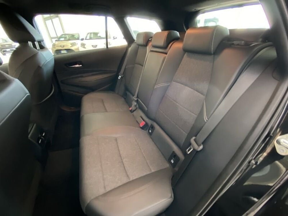 Toyota Corolla Touring Sports usata a Vicenza (14)