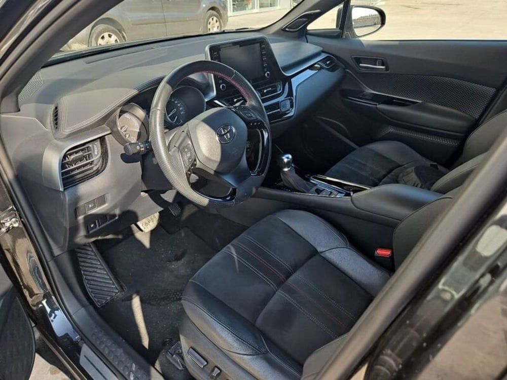 Toyota Toyota C-HR usata a Vicenza (10)