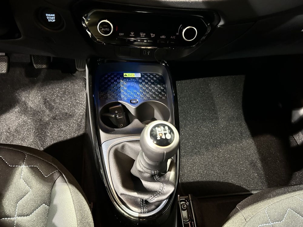 Toyota Aygo X nuova a Milano (13)