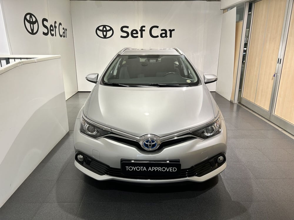 Toyota Auris Station Wagon usata a Milano (5)