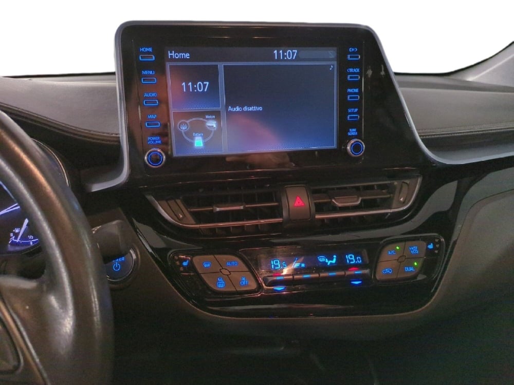 Toyota Toyota C-HR usata a Milano (13)
