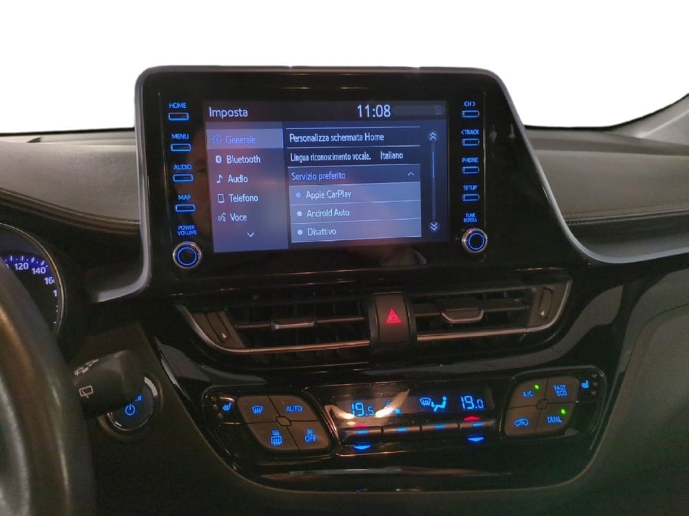 Toyota Toyota C-HR usata a Milano (14)