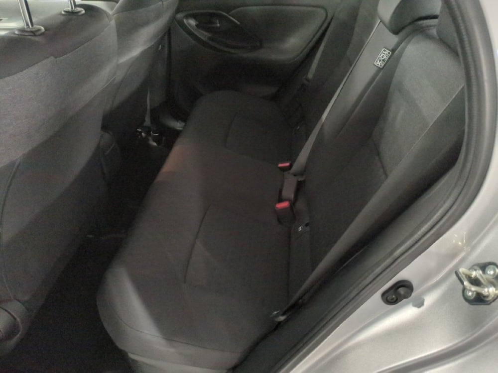 Toyota Yaris usata a Milano (12)