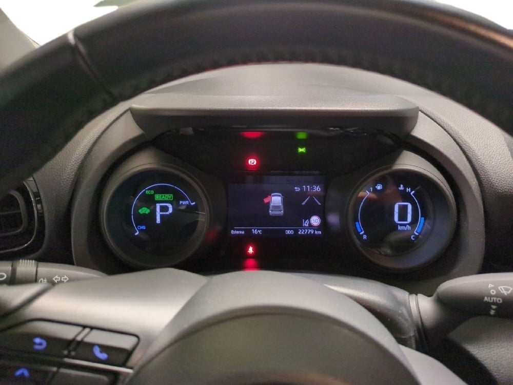 Toyota Yaris usata a Milano (17)