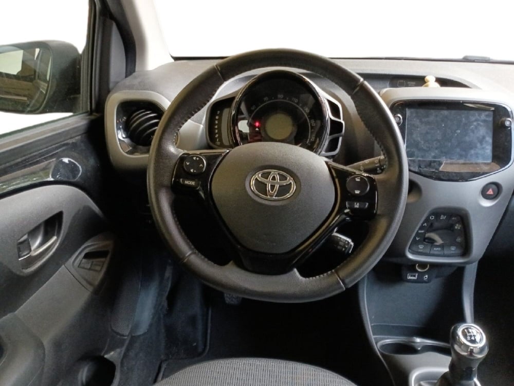 Toyota Aygo usata a Milano (10)