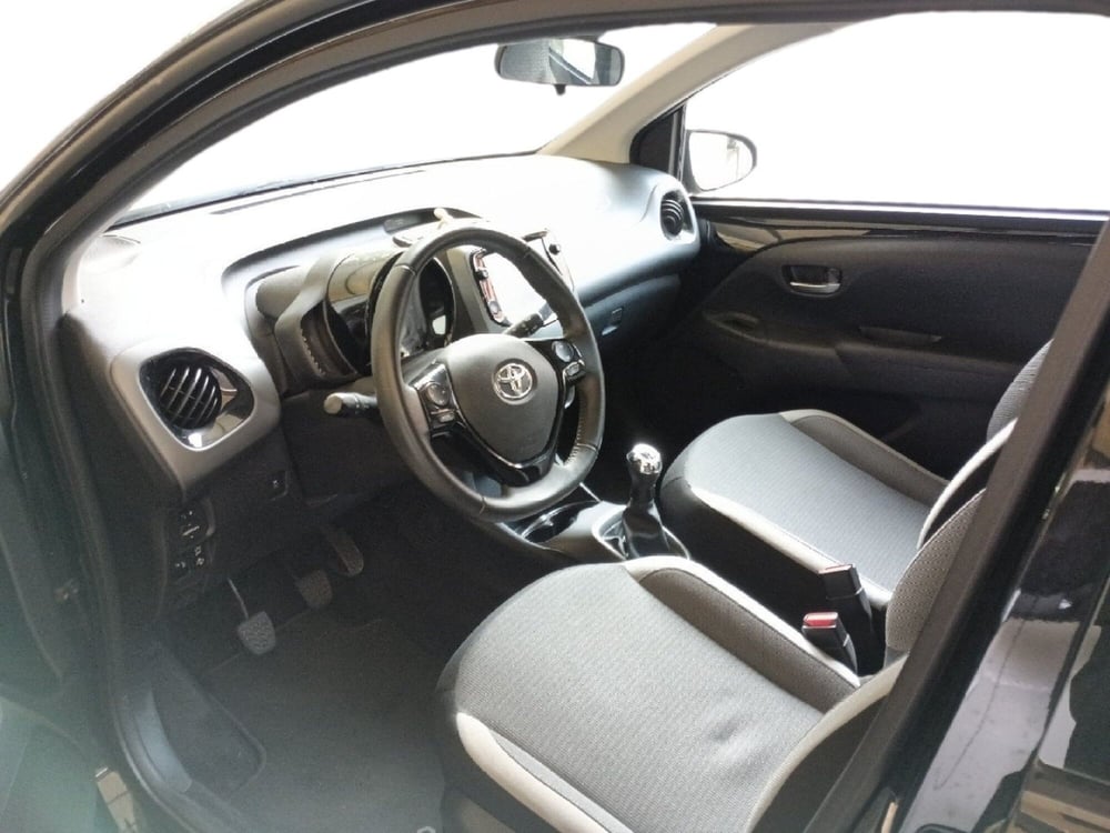 Toyota Aygo usata a Milano (15)