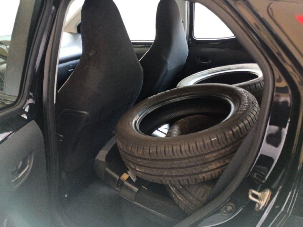 Toyota Aygo usata a Milano (16)