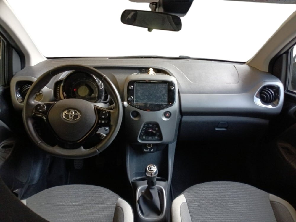 Toyota Aygo usata a Milano (9)