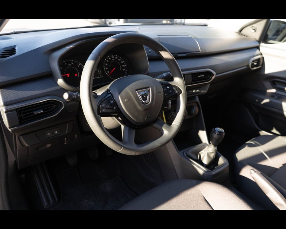 Dacia Jogger usata a Treviso (18)