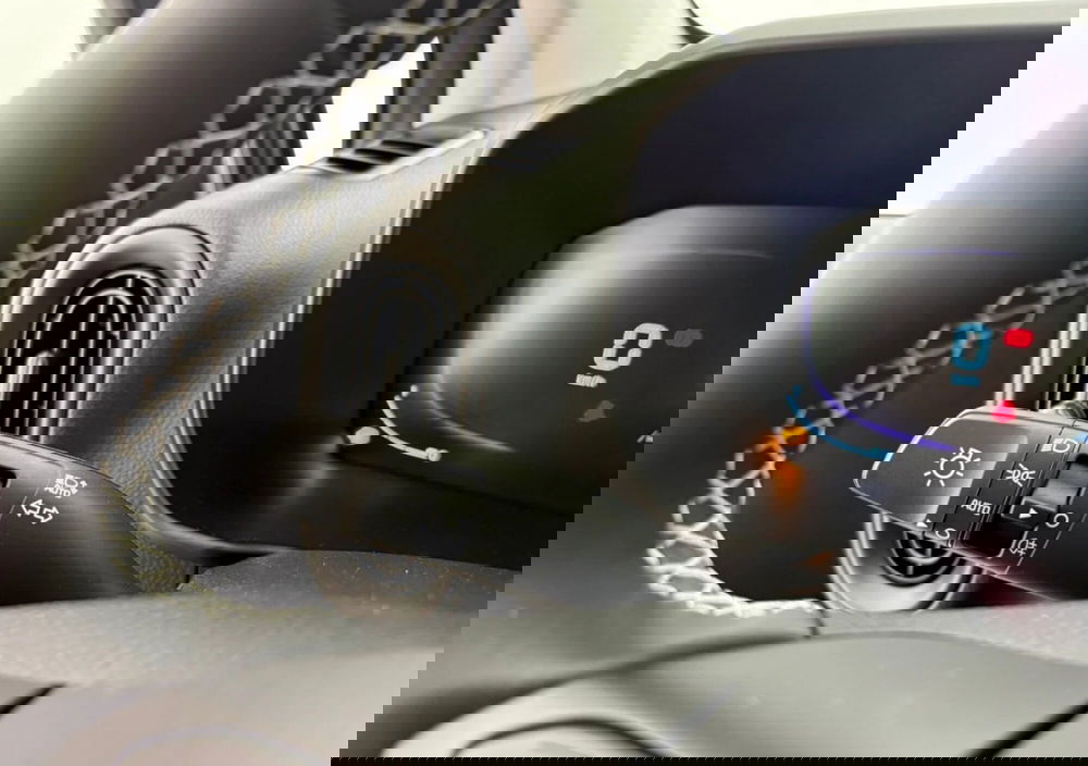 Kia Picanto nuova a Napoli (8)