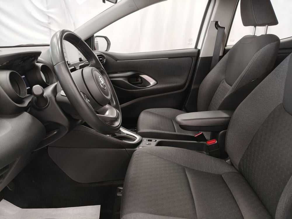Toyota Yaris usata a Roma (14)