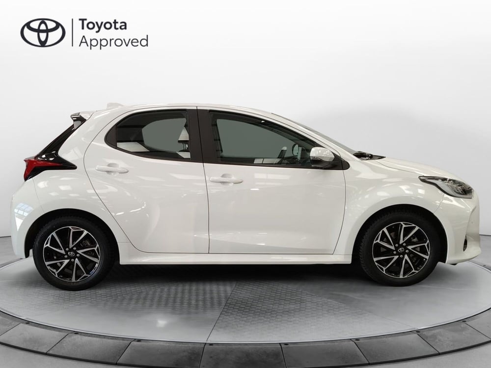 Toyota Yaris usata a Roma (17)