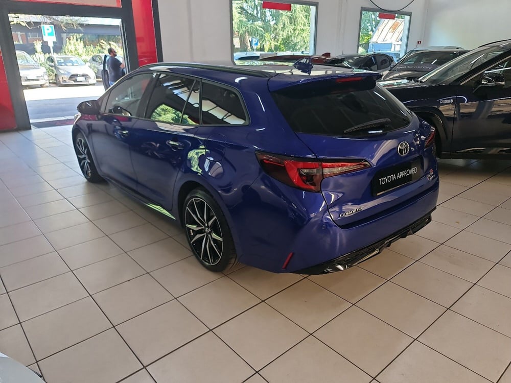 Toyota Corolla Touring Sports usata a Bologna (4)