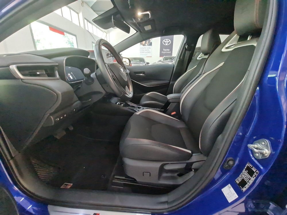 Toyota Corolla Touring Sports usata a Bologna (8)