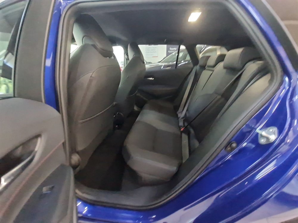 Toyota Corolla Touring Sports usata a Bologna (9)