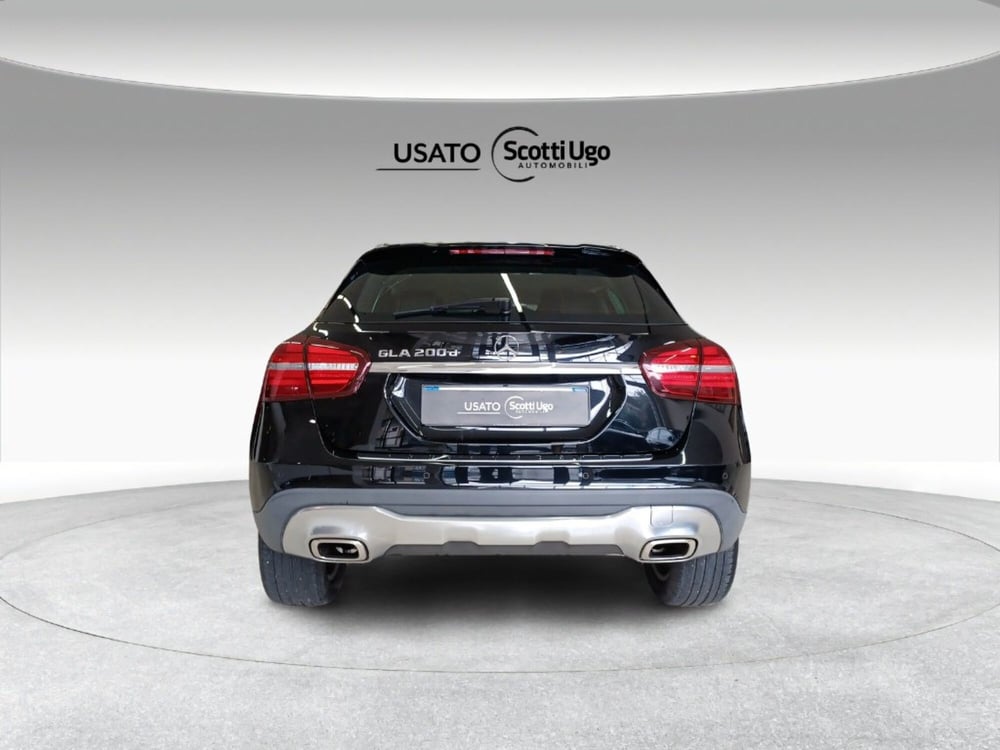 Mercedes-Benz GLA SUV usata a Firenze (7)