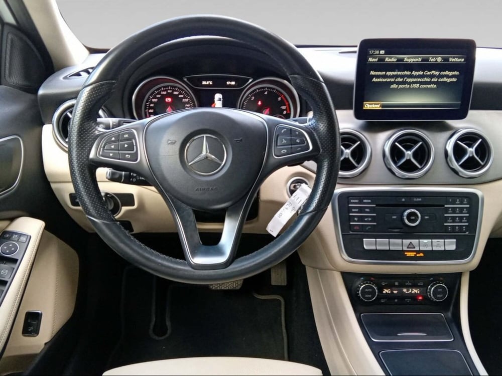 Mercedes-Benz GLA SUV usata a Firenze (11)