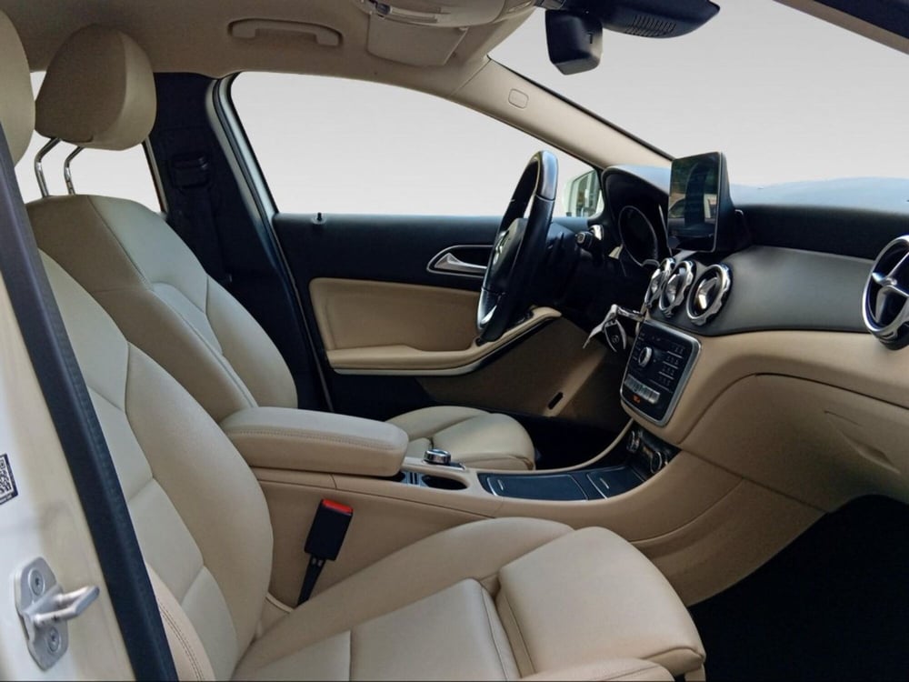 Mercedes-Benz GLA SUV usata a Firenze (13)