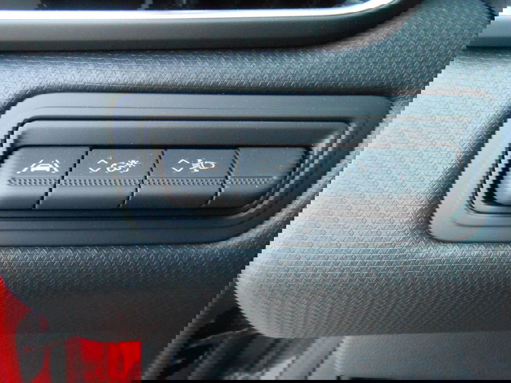 Mitsubishi Colt nuova a Pordenone (14)