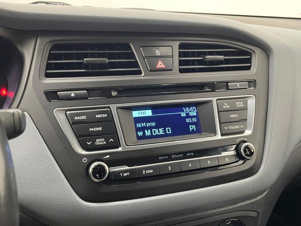 Hyundai i20 usata a Como (14)