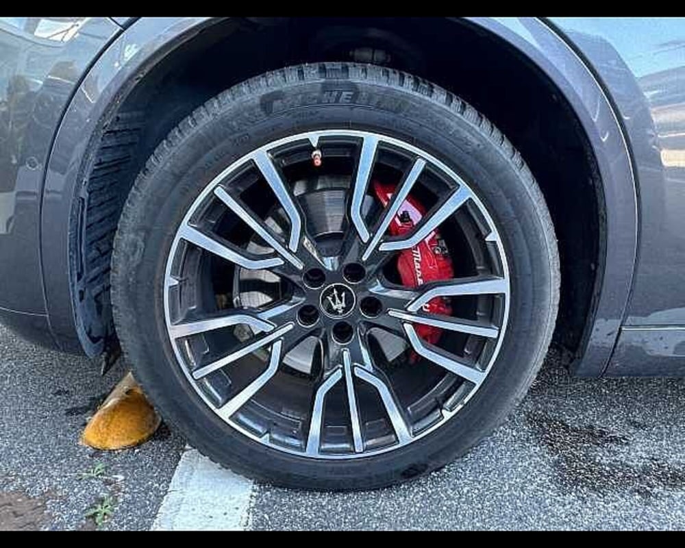Maserati Grecale usata a Roma (18)