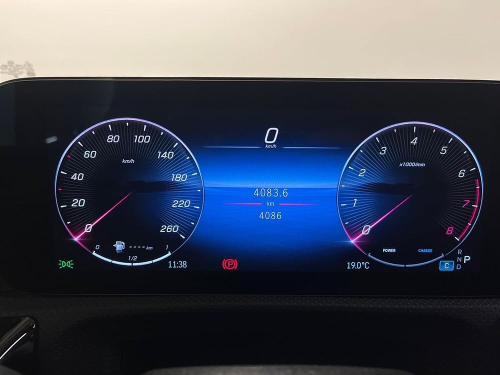 Mercedes-Benz Classe A usata a Milano (13)