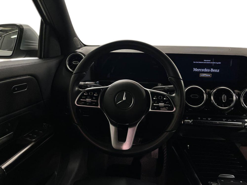 Mercedes-Benz GLA SUV usata a Milano (11)
