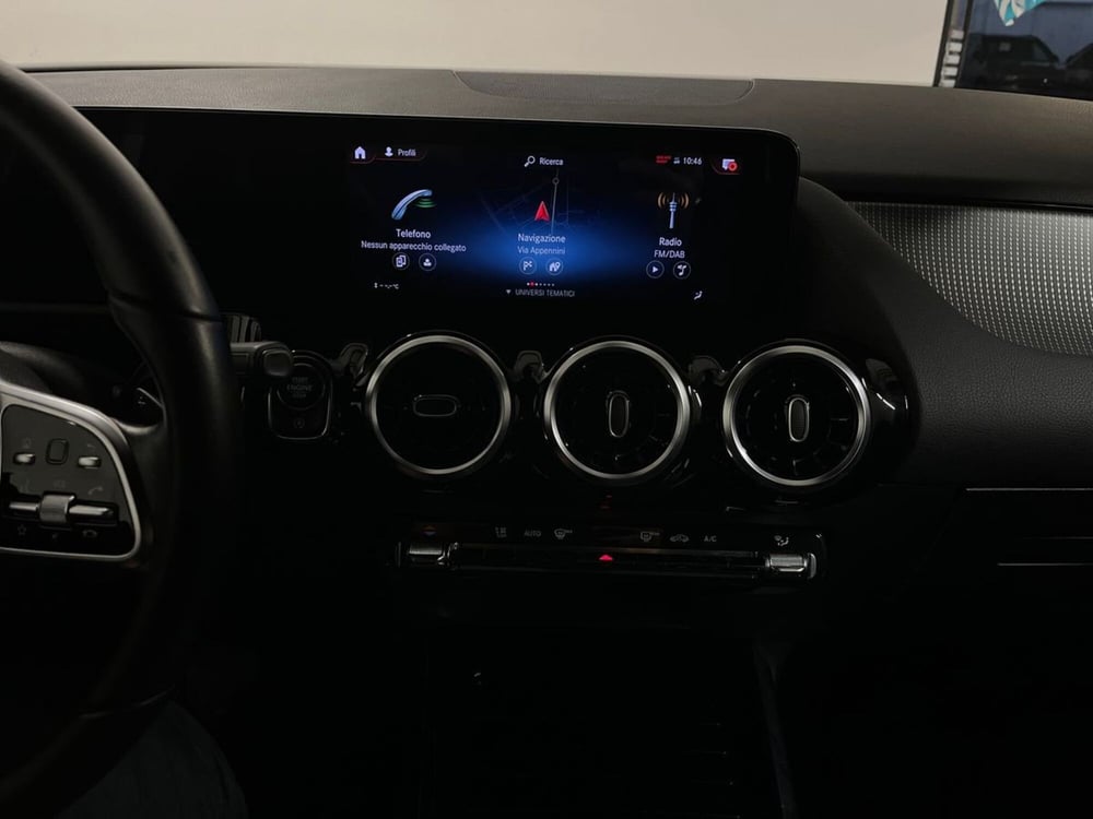 Mercedes-Benz GLA SUV usata a Milano (14)