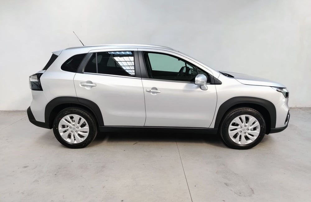 Suzuki S-Cross nuova a Rovigo (12)