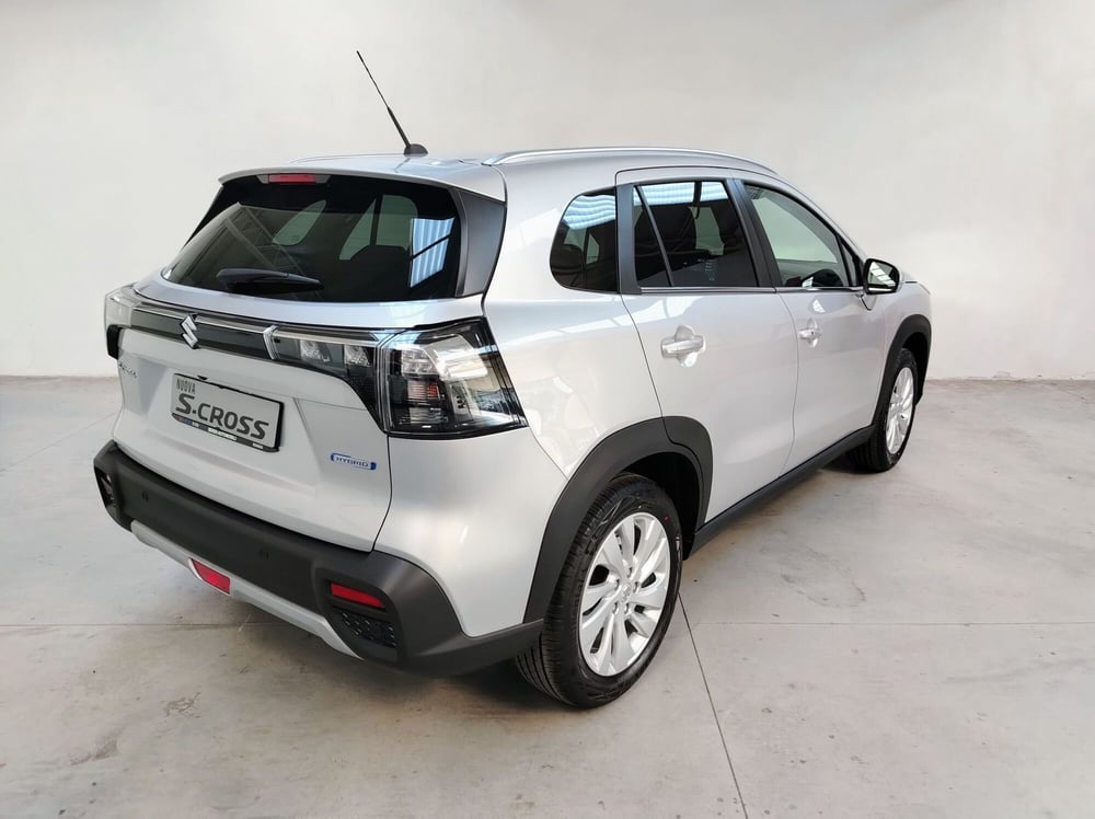Suzuki S-Cross nuova a Rovigo (13)