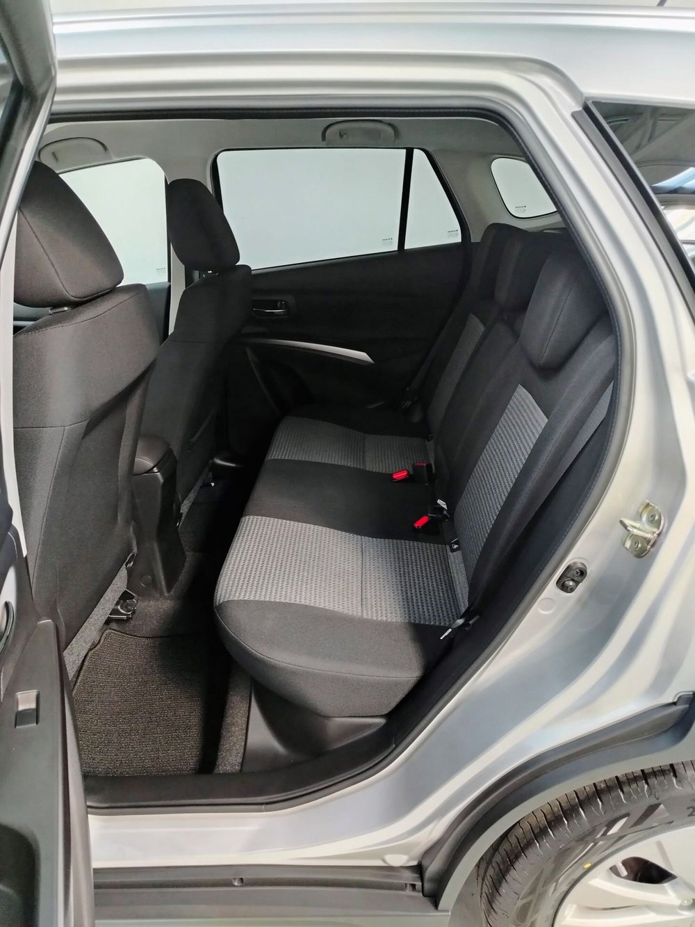Suzuki S-Cross nuova a Rovigo (7)