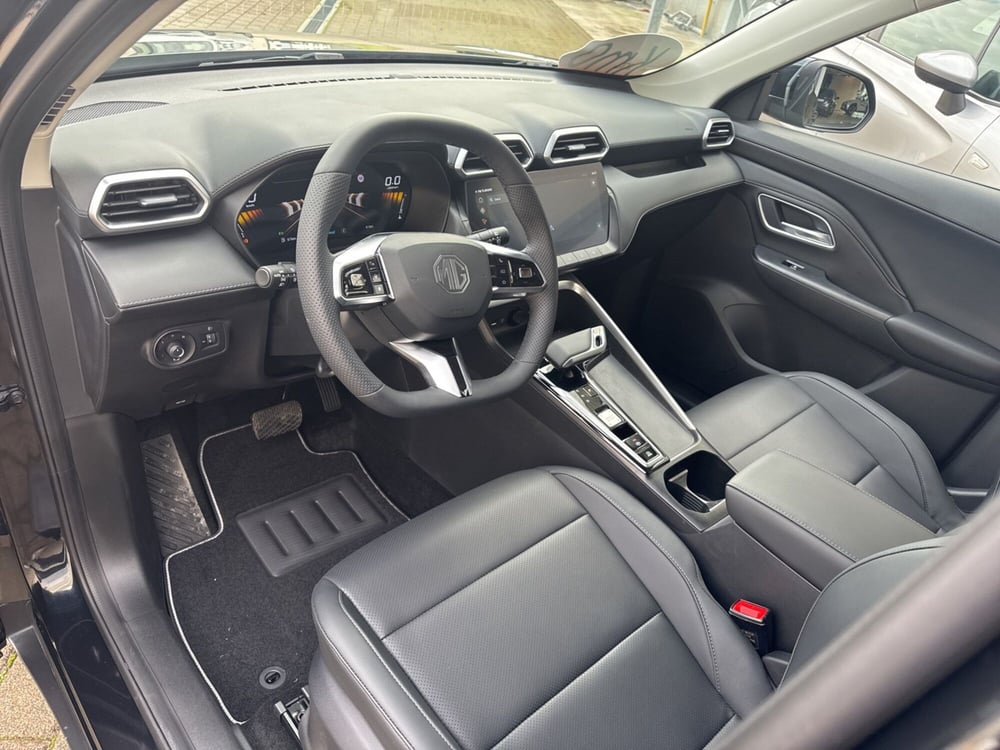 Mg ZS nuova a Ferrara (12)