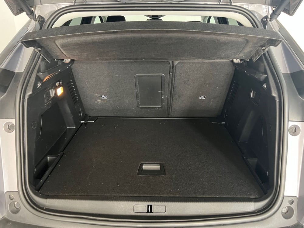 Peugeot 3008 usata a Bari (10)