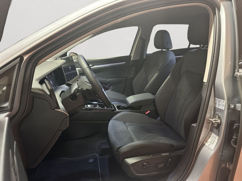 Volkswagen Golf nuova a Padova (7)