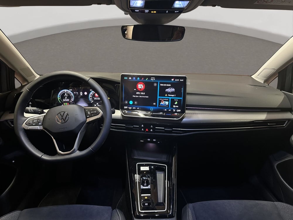 Volkswagen Golf nuova a Padova (9)