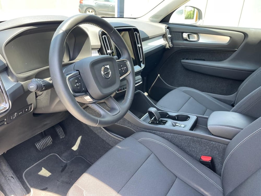 Volvo XC40 usata a Como (8)