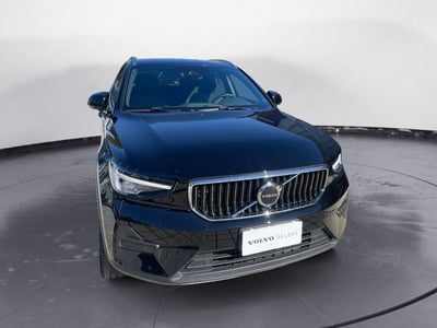 Volvo XC40 T4 Recharge Plug-in Hybrid automatico Core del 2023 usata a Como