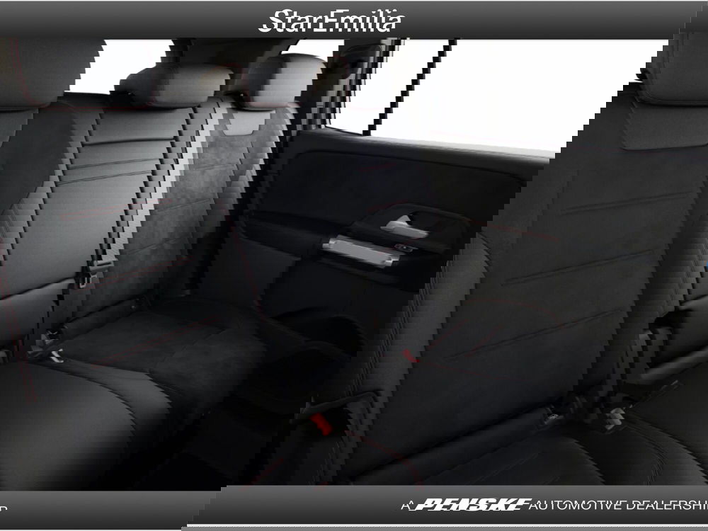 Mercedes-Benz GLB nuova a Bologna (12)