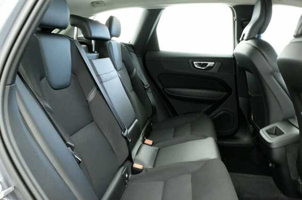 Volvo XC60 usata a Mantova (7)