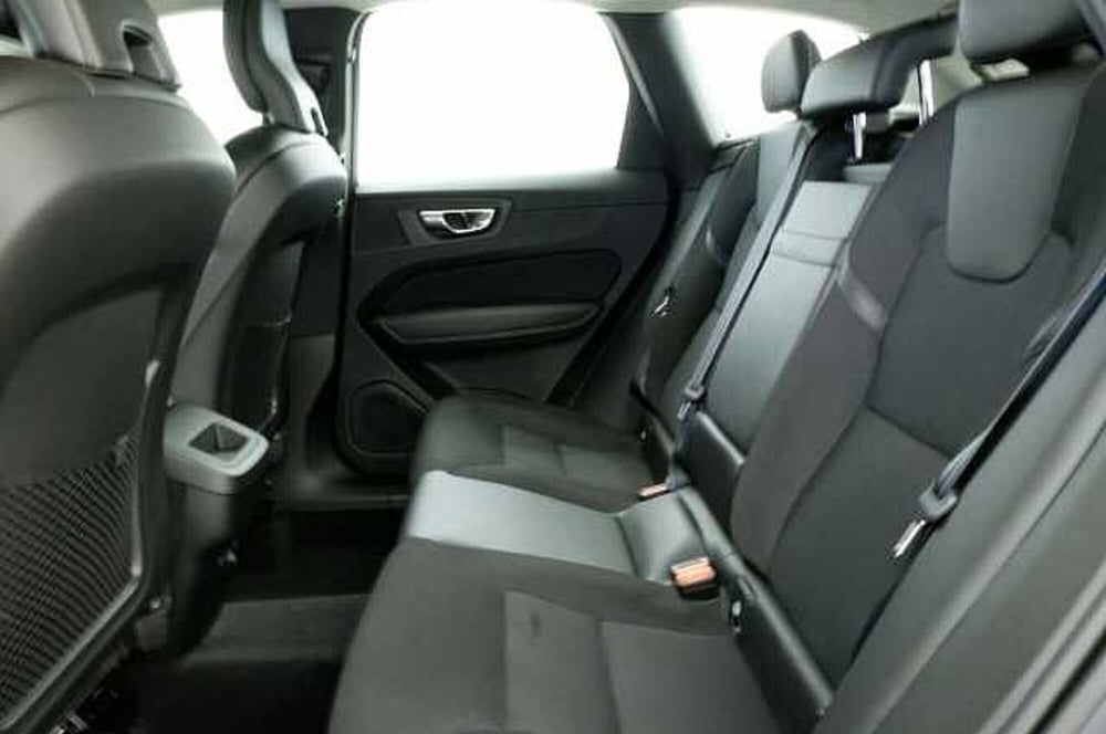 Volvo XC60 usata a Mantova (8)