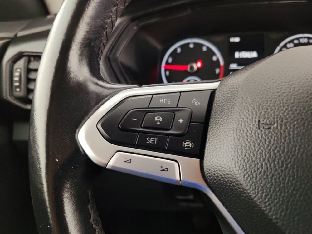 Volkswagen T-Cross usata a Massa-Carrara (14)