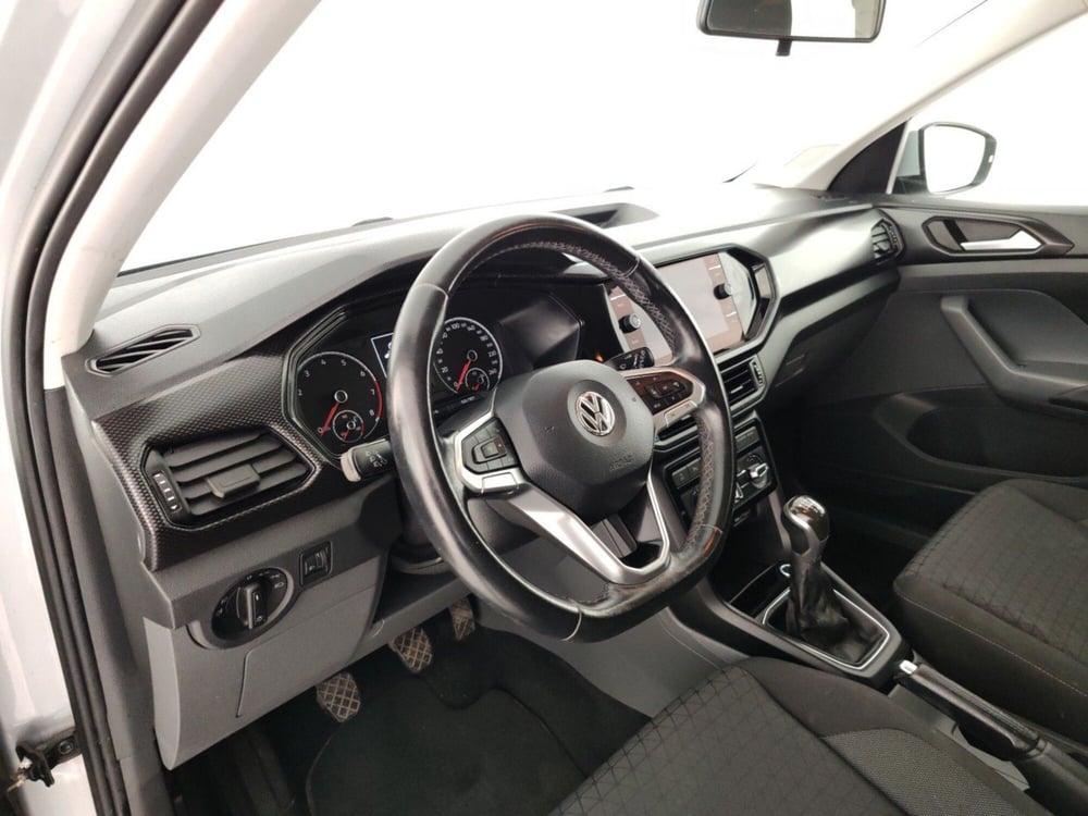 Volkswagen T-Cross usata a Massa-Carrara (8)